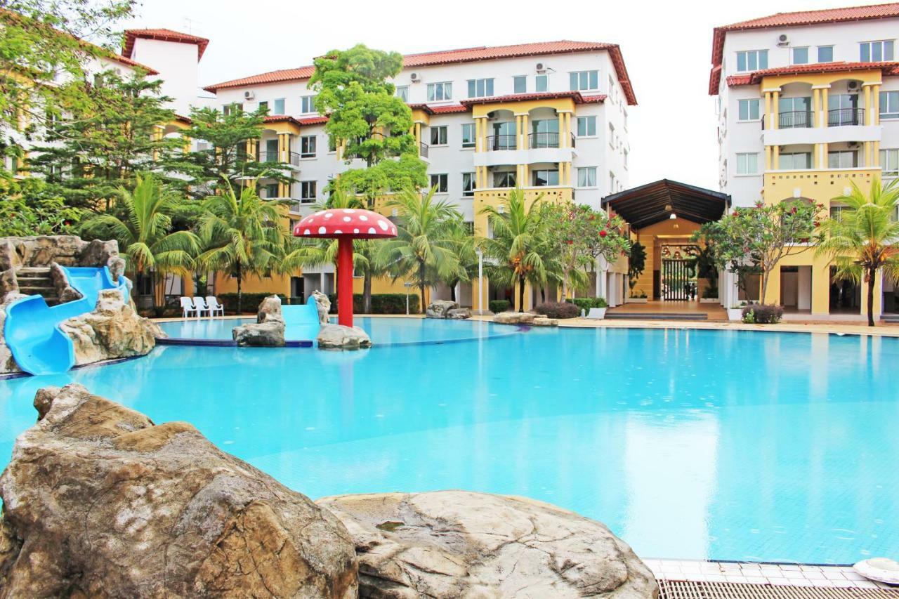 Tiara Desaru Resort Екстер'єр фото