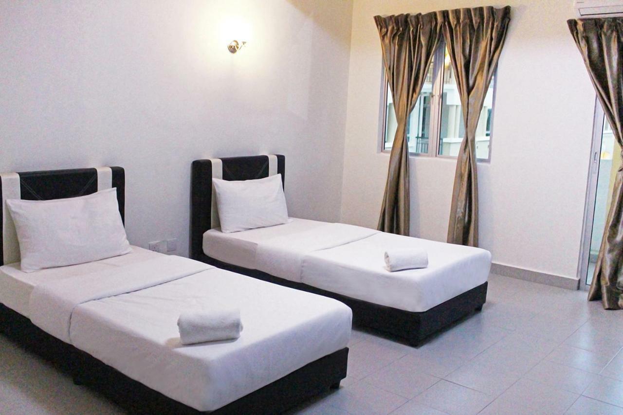 Tiara Desaru Resort Екстер'єр фото