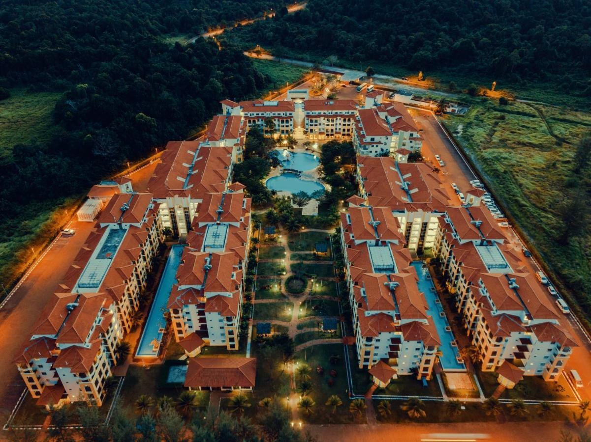Tiara Desaru Resort Екстер'єр фото
